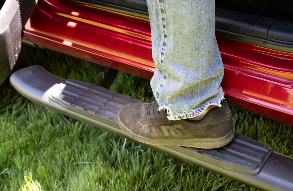 Fishbone Offroad 5-inch Oval Side Steps for 2009-2023 Dodge Ram & Ram 1500 Quad Cab Classic Body Style FB21373