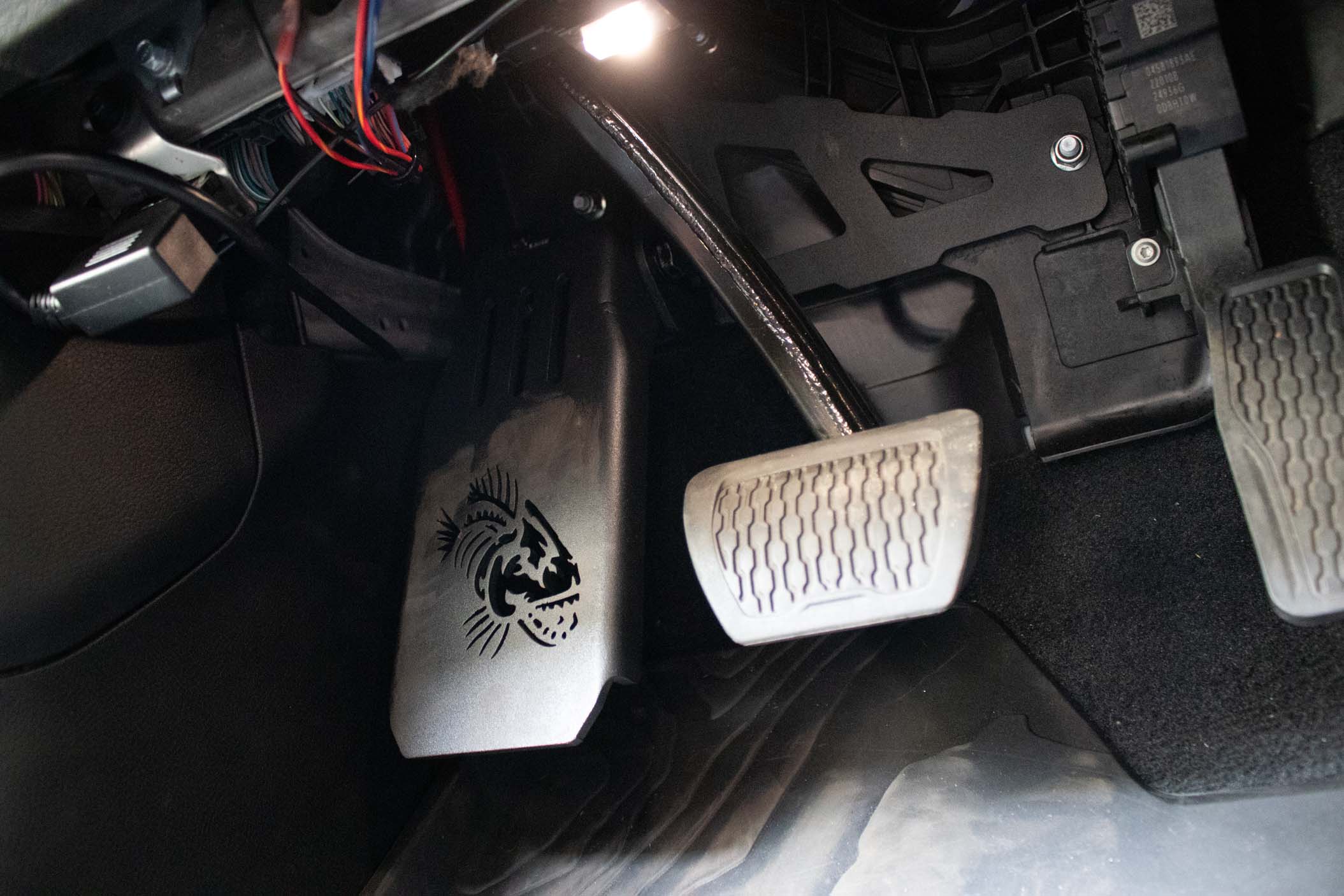 jeep wrangler dead pedal Fishbone Offroad Adjustable Dead Pedal for 2018 & Up Jeep Wrangler/Gla