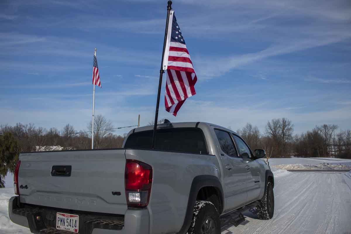 Mountable Inventory Flags Vehicle Flag Mount