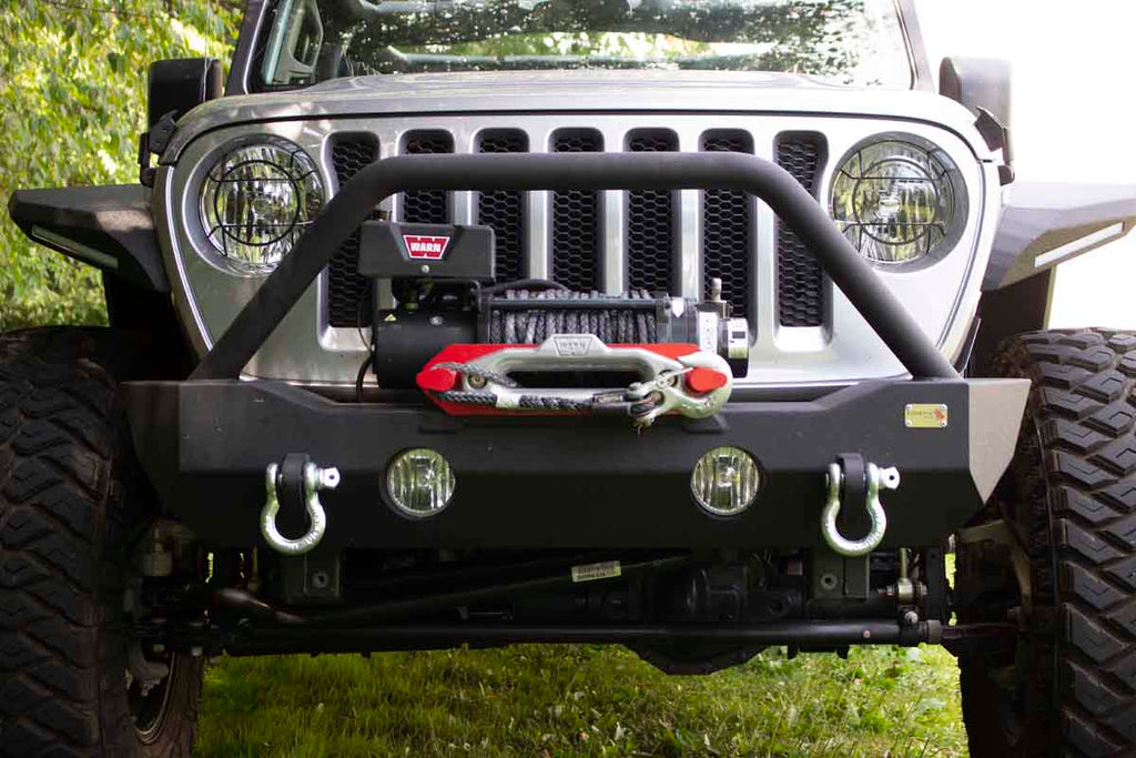 Fishbone Offroad Mako Front Bumper, tailored for Jeep Wrangler JL and Gladiator JT, combining robust protection with sleek design and functionality.